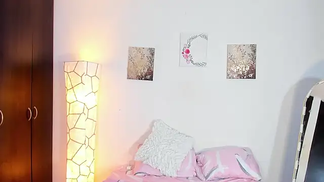 SarahCinnamon- online show from 13, 2, 2026