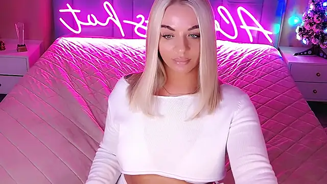 AllwaysHotJ online show from 9, 1, 2026