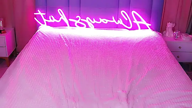 AllwaysHotJ online show from 1, 12, 2025