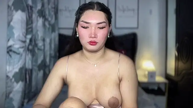 Miss Deliciousness online show from 13, 5, 2026