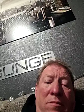 tomtom111111 online show from 9, 11, 2025