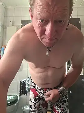 tomtom111111 online show from 20, 9, 2025