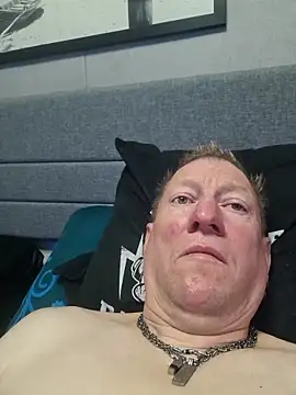 tomtom111111 online show from 10, 10, 2025