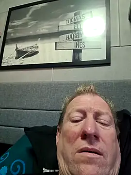 tomtom111111 online show from 3, 10, 2025