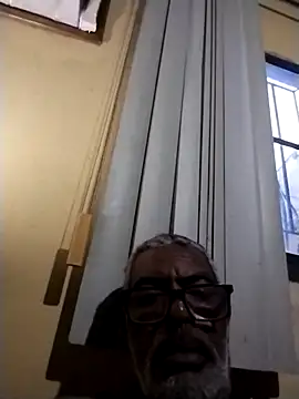 Snapshot of Thadew chatting on 27, 11, 2025 Thadew online show from 27, 11, 2025