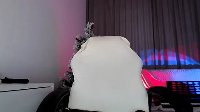 Lili asian online show from 23, 12, 2025