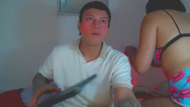 Snapshot of BombonRose1 chatting on 29, 10, 2025 BombonRose1 online show from 29, 10, 2025