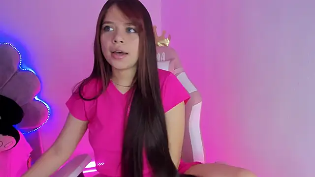 EmmaClarck online show from 22, 2, 2025