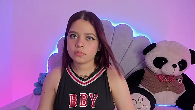 EmmaClarck online show from 11, 2, 2025