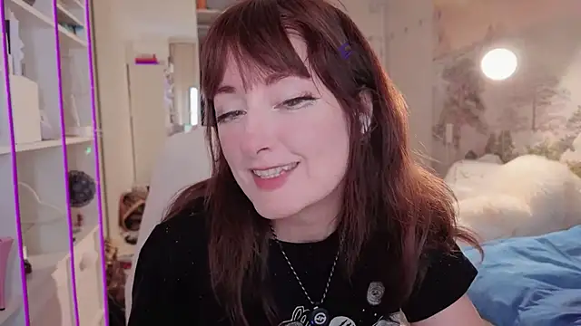 Snapshot of Cissy_Glitter chatting on 13, 6, 2026 Cissy Glitter online show from 13, 6, 2026