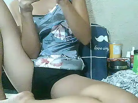 Snapshot of PinaySkinnyGirl chatting on 14, 7, 2026 PinaySkinnyGirl online show from 14, 7, 2026
