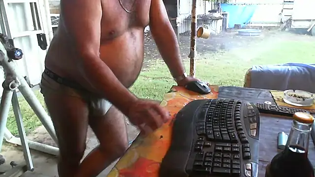 herbie010666 online show from 13, 3, 2025