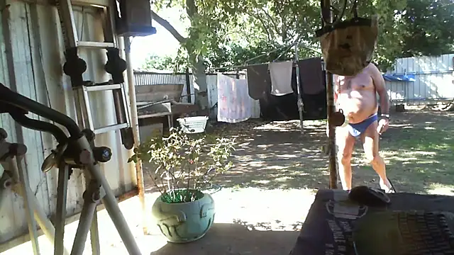 herbie010666 online show from 15, 9, 2025