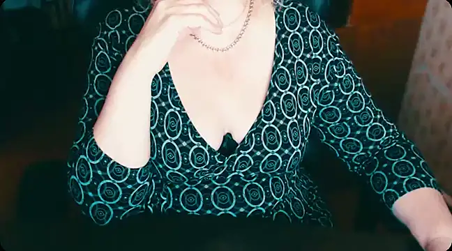 Snapshot of AlisaHot55 chatting on 20, 2, 2025 AlisaHot55 online show from 20, 2, 2025