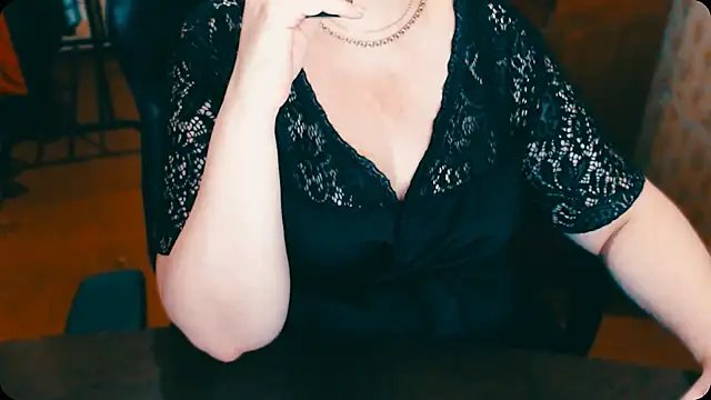 Snapshot of AlisaHot55 chatting on 12, 3, 2025 AlisaHot55 online show from 12, 3, 2025