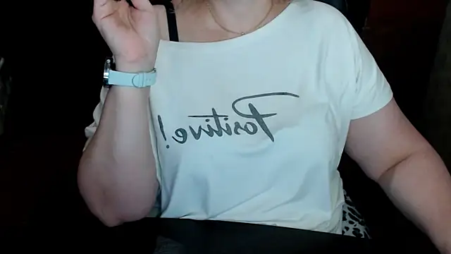 Snapshot of AlisaHot55 chatting on 9, 7, 2026 AlisaHot55 online show from 9, 7, 2026