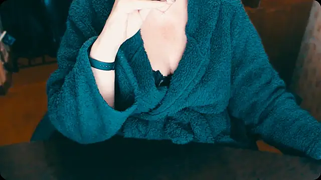 Snapshot of AlisaHot55 chatting on 28, 11, 2025 AlisaHot55 online show from 28, 11, 2025