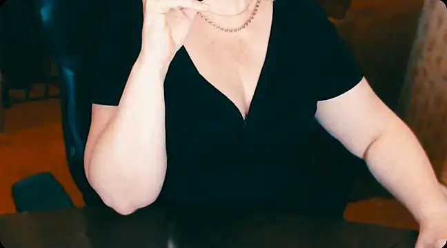 Snapshot of AlisaHot55 chatting on 21, 2, 2025 AlisaHot55 online show from 21, 2, 2025