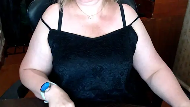 Snapshot of AlisaHot55 chatting on 26, 6, 2026 AlisaHot55 online show from 26, 6, 2026