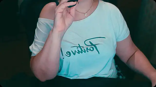 Snapshot of AlisaHot55 chatting on 24, 10, 2025 AlisaHot55 online show from 24, 10, 2025