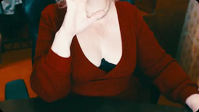 Snapshot of AlisaHot55 chatting on 26, 2, 2025 AlisaHot55 online show from 26, 2, 2025