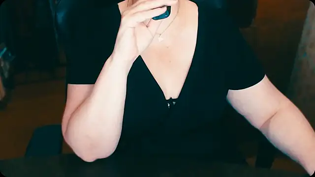 Snapshot of AlisaHot55 chatting on 13, 11, 2025 AlisaHot55 online show from 13, 11, 2025