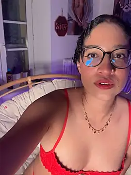 Snapshot of Lauyako chatting on 15, 6, 2026 Lauyako online show from 15, 6, 2026
