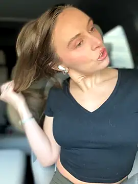 lunagirl13 online show from 26, 9, 2025