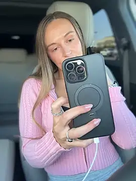 lunagirl13 online show from 6, 10, 2025