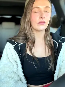 lunagirl13 online show from 28, 10, 2025