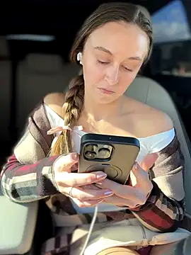 lunagirl13 online show from 28, 11, 2025