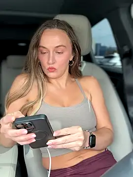 lunagirl13 online show from 19, 9, 2025