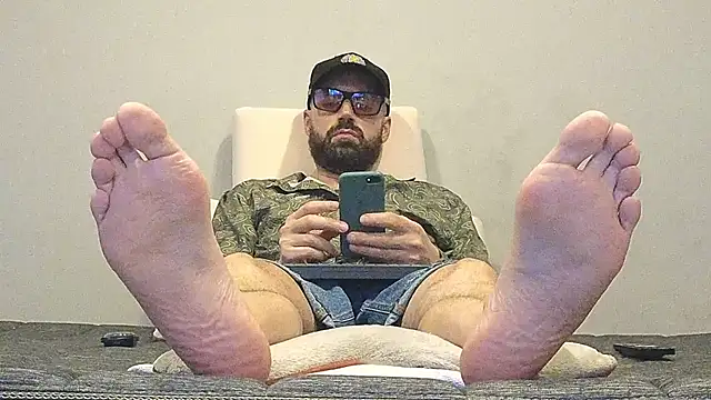 Snapshot of MattxFeet chatting on 5, 2, 2026 MattxFeet online show from 5, 2, 2026