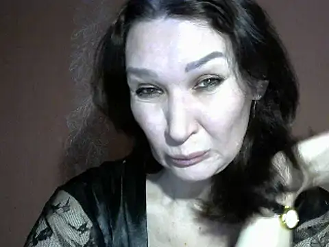 PrettyAndWild online show from 20, 2, 2025