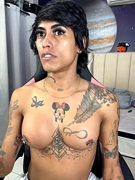 Nella Dolls online show from 29, 9, 2025