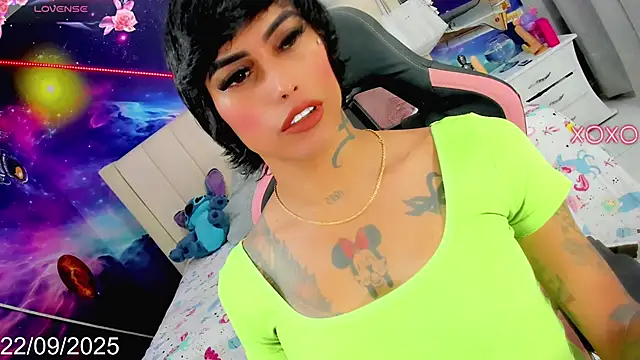 Nella Dolls online show from 22, 9, 2025