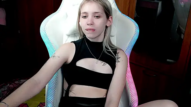 ho1yho1e online show from 4, 11, 2025