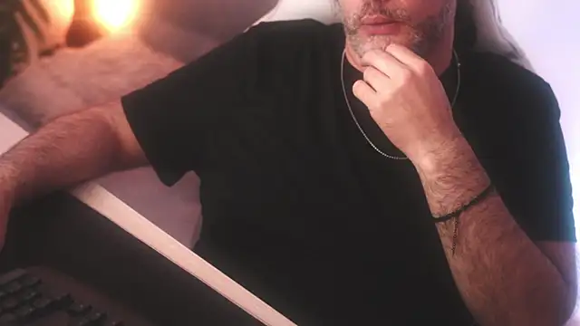 Sanders White online show from 3, 3, 2025