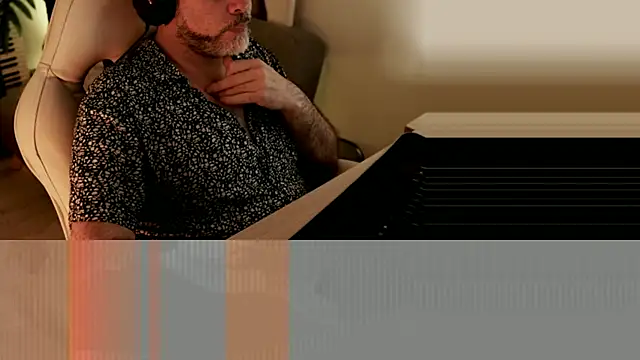 Sanders White online show from 22, 12, 2024