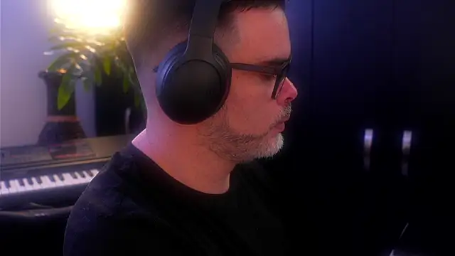 Sanders White online show from 14, 9, 2025