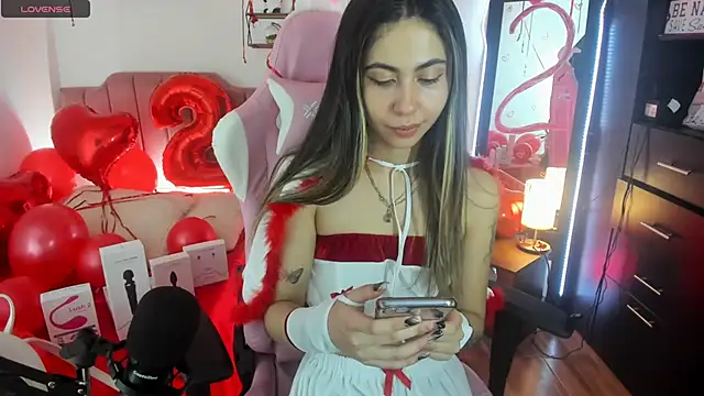 lilly sweett online show from 15, 12, 2024