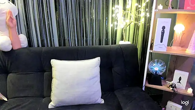 lilly sweett online show from 23, 2, 2026