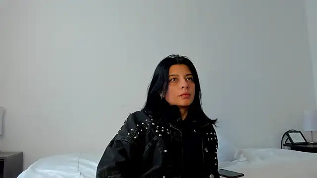 Snapshot of AneeSmith chatting on 14, 2, 2025 AneeSmith online show from 14, 2, 2025