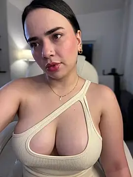 GeorginaJones online show from 2, 2, 2025
