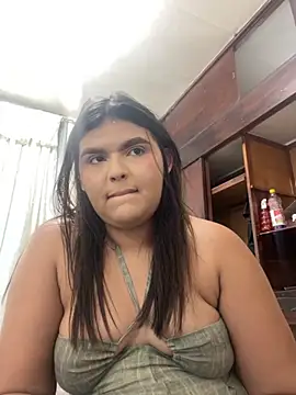 Lia sexx online show from 7, 2, 2026