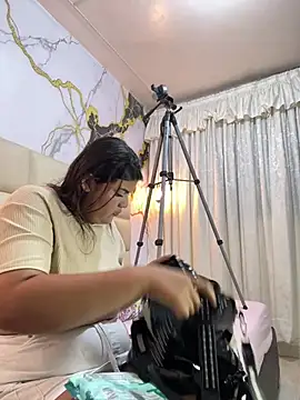 Lia sexx online show from 3, 3, 2026