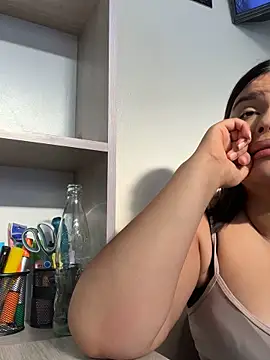 Lia sexx online show from 12, 5, 2026