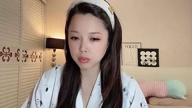 Snapshot of kk_lele chatting on 7, 5, 2026 kk lele online show from 7, 5, 2026