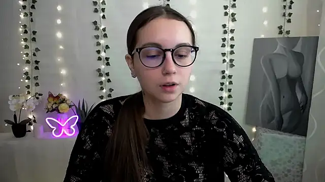 Snapshot of SweetPrincess_ chatting on 21, 3, 2025 SweetPrincess online show from 21, 3, 2025