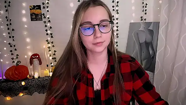 Snapshot of SweetPrincess_ chatting on 24, 10, 2025 SweetPrincess online show from 24, 10, 2025